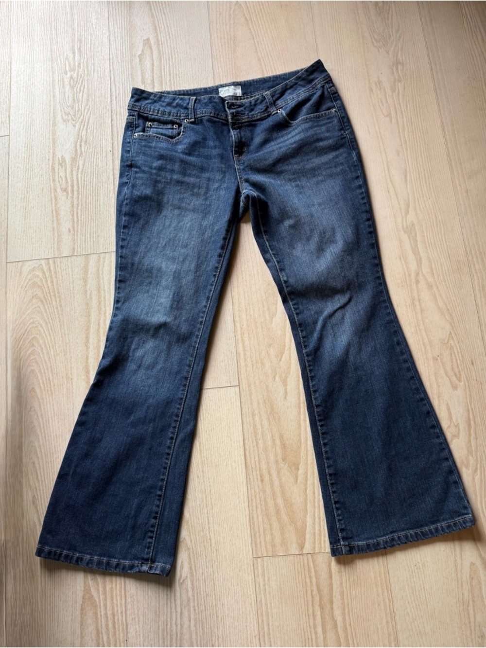 Aēropostale Dark Blue Flares Wide Leg Mid-rise Womens’ Jeans